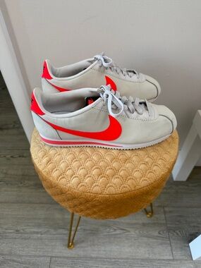 Nike Cortez White and Neon Orange Women’s Size 10.5